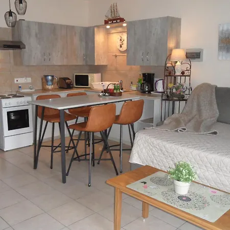 Family And Friends Flat Close To The Sea, Free Internet *