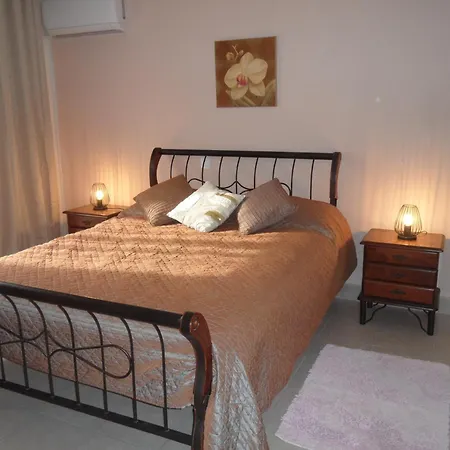 Family And Friends Flat Close To The Sea, Free Internet Apartment *
